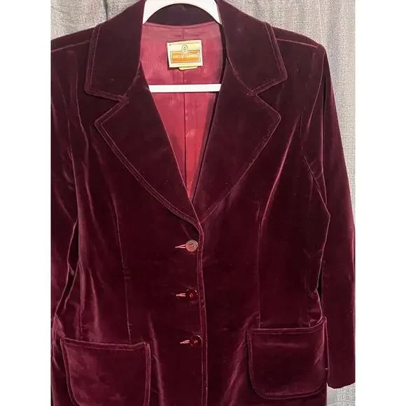 Vintage burgundy velvet Blazer - Picture 2 of 6